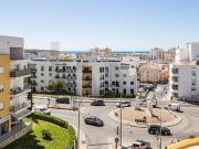 Apartamento T2 com vista mar em Armação de Pêra. Com...