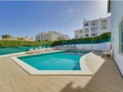 Apartamento T2, 2 casas de banho, box, piscina, varanda