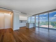 Apartamento T2, a estrear, no Villas do Carmo Lisboa...