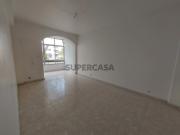 Apartamento T2 em Total Remodelação a poucos minutos das...