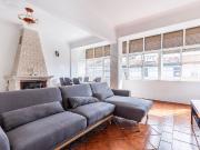 Apartamento T2 à venda em Amadora