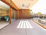 Apresento Lhe este magnífico apartamento T2 de luxo,...