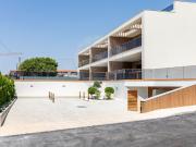 Apartamento T2 à venda em Quarteira