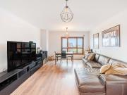 Apartamento T2 ao Nível do 8.º Piso Torre da Bela Vista