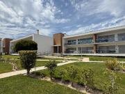 Apartamento T2 bem localizado em condomínio com piscina...