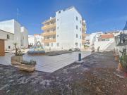 Apartamento T2 c/ Box de Garagem em Armação de Pêra a...