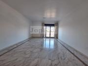 Apartamento T2 c/ parqueamento no edifício Twin Towers...