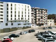 Apartamento T2 com terraço em plena Av. Dr. Lourenço...