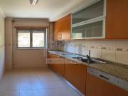 Apartamento T2 com 112m² e Parqueamento Vista Única...