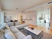 Apartamento T2 com 2 varandas e 2 lugares de...