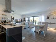 Apartamento T2 com 3 varandas com vista mar Quarteira