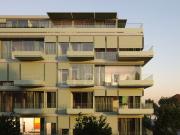 Apartamento T2 com área exterior no Campo Alegre