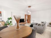 Apartamento T2 com Box e vista rio