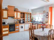 Apartamento T2, com elevador, em zona central de Lisboa...