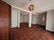Apartamento T2 com entrada independente e área exterior,...