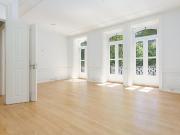 Apartamento T2 com estacionamento, Avenida da Liberdade,...