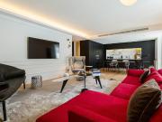 Apartamento T2 com estacionamento, Chiado, Lisboa