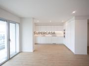 Apartamento T2 com estacionamento e piscina Areeiro