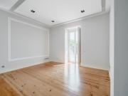 Apartamento T2 com estacionamento em Belém Lisboa