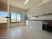 Apartamento T2 com Garagem