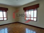 Apartamento T2 com Garagem e Arrumos – Custóias, Matosinhos