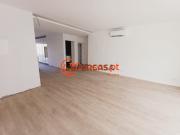 Apartamento T2 com garagem e logradouro de 35m2 em Almancil