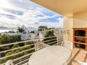 Apartamento T2 com garagem e vista mar a 400m da praia...