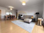 Apartamento T2 com Garagem Estado: Como Novo