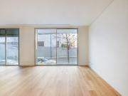 Apartamento T2 com garagem, nas Amoreiras, Lisboa