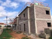 Apartamento novo com 2 quartos e com jardim privativo... Apartamento novo com 2 quartos e com jardim privativo...