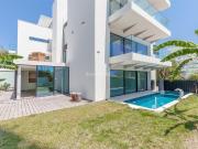 Apartamento T2 com Jardim Piscina e Estacionamento no...