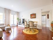 Apartamento T2 com jardim privativo e garagem em S. Vicente