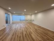 Apartamento T2 com jardim privativo em condomínio...