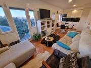 Apartamento T2 com licença de escritório à venda em...