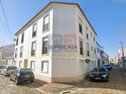 Apartamento T2 com Logradouro em Almeirim