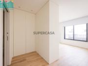 Apartamento T2 com Lugar de Garagem em Esgueira