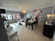 Apartamento T2 com parqueamento duplo e arrecadação em...