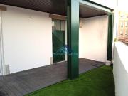 Apartamento T2 com pátio/Jardim Ar condicionado