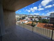 Apartamento T2 com piscina, Barreiros, Funchal, Ilha da...