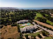 Apartamento T2 com Piscina e Garagem