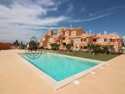 Apartamento T2 com Piscina em condomínio privado 71m²...