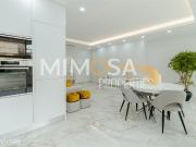 Apartamento T2 com piscina em fase de construo, em Lagos