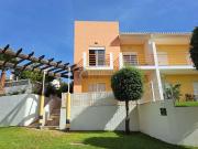 Apartamento T2 com piscina, estacionamento fechado e...