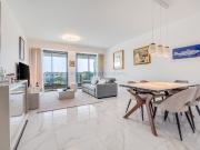 Apartamento T2 com piscina, Estacionamento Privativo, no...