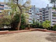 Apartamento T2 com piscina, Lapa, Lisboa