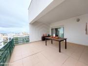 Apartamento T2 com piscina no Condomnio Vila Nova em...