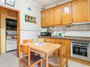 Apartamento T2 com terraço e arrecadação no Barreiro...