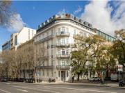 Apartamento T2, com terraço, em Lisboa