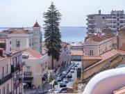 Apartamento T2 com terraço no Bairro de São Vicente