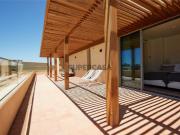 Apartamento T2 com terraço no White Shell, Algarve